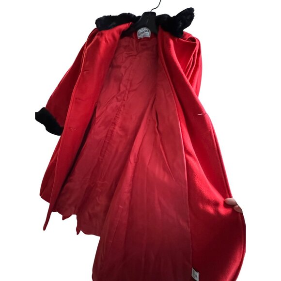 Rothschild Girl's Red Wool Blend Coat With Faux Fur Trim Size 10 - Picture 7 of 9